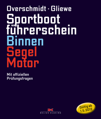 Bücher und Karten für den Sportbootführerschein