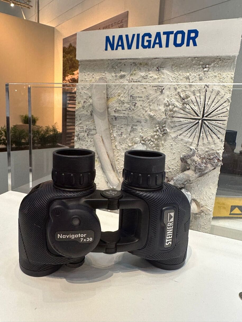 Steiner Fernglas Navigator 7x30C Kompass *NEU* inkl.Schwimmgurt